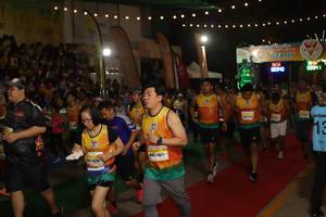 BIB: 089, 11821
                            <button type="button" onclick="openModal(9884899)" class="btn btn-primary btn-sm float-right btn-popup" data-toggle="modal" data-target=".modal-high-quality">
                        <i class="fas fa-shopping-cart"></i> Add to Cart
                    </button>
                                            <button type="button" onclick="isThisMe(9884899, true)" class="btn btn-success btn-sm float-right btn-popup btn-isme hidden" data-toggle="tooltip" data-placement="bottom" title="นี่คือรูปของคุณใช่ไหม คลิกที่นี่เพื่อเอาเข้าอัลบั้ม">
                        <i class="fas fa-plus"></i> Add to album
                    </button>
                    <button type="button" onclick="isThisMe(9884899, false)" class="btn btn-warning btn-sm float-right btn-popup btn-isnotme hidden">
                        <i class="fas fa-ban"></i> Remove from album
                    </button>